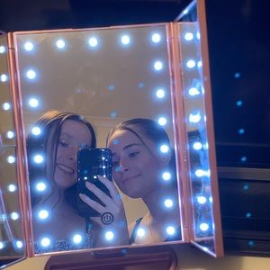 Meet your Posher, Aoife